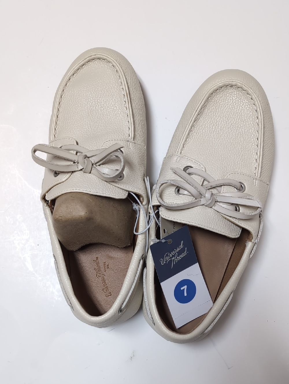 Universal Thread Women's Off-White Leather Slip-On Boat Loafers